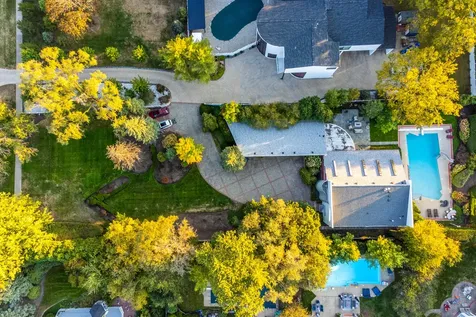 2100 Pfingsten Road Northbrook IL 60062
