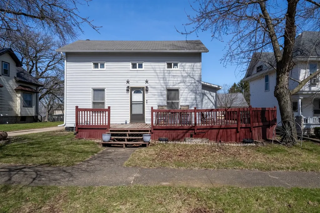 412 East Spruce Street Chatsworth IL 60921