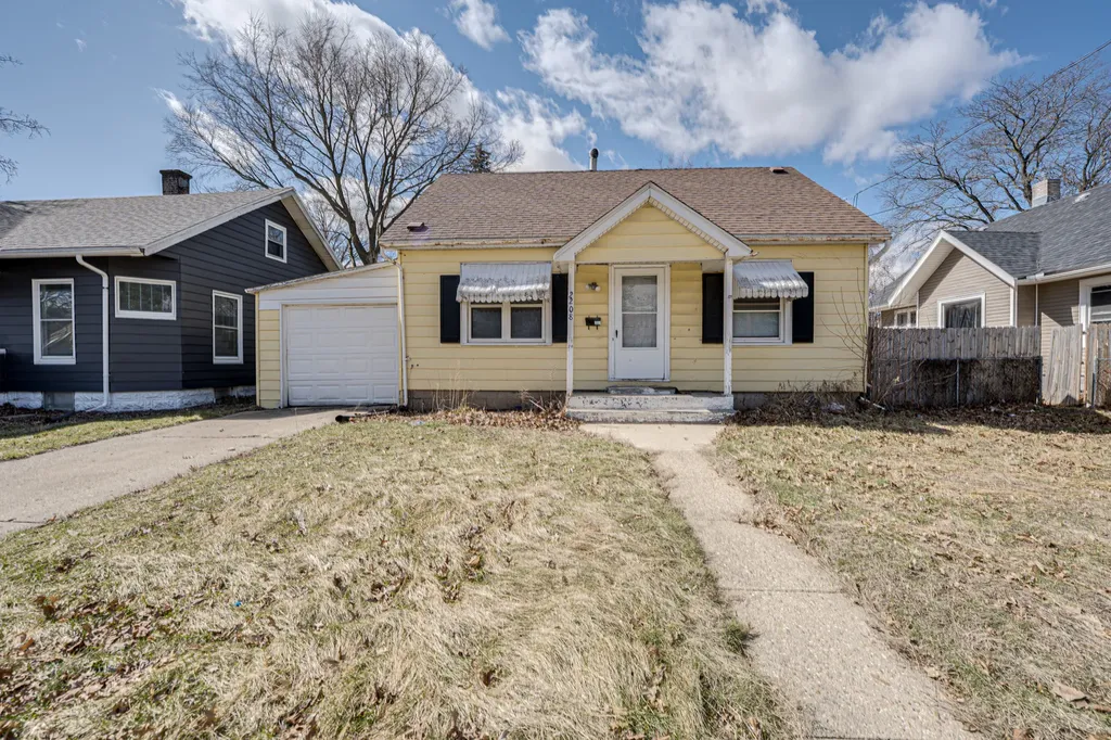2208 Fremont Street Rockford IL 61103