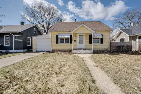 2208 Fremont Street Rockford IL 61103
