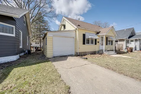 2208 Fremont Street Rockford IL 61103
