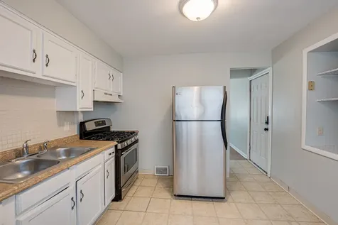 2208 Fremont Street Rockford IL 61103