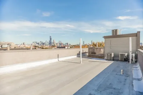 2018 South Loomis Street Chicago IL 60608