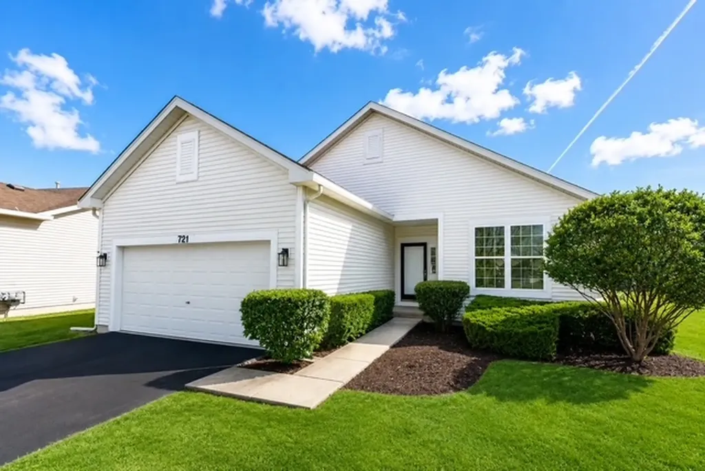 721 South Wellston Lane Romeoville IL 60446