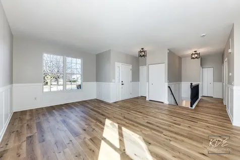 721 South Wellston Lane Romeoville IL 60446