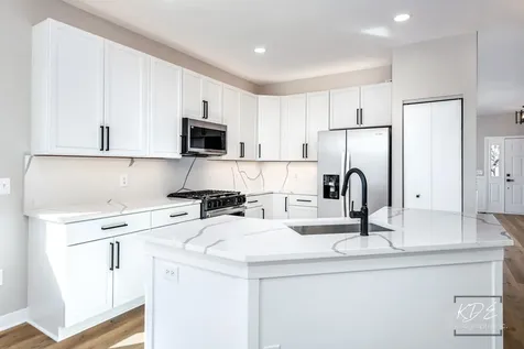721 South Wellston Lane Romeoville IL 60446