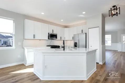 721 South Wellston Lane Romeoville IL 60446