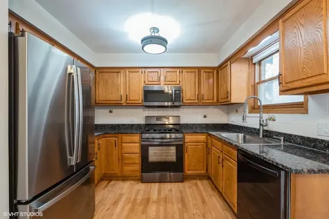 7411 North Claremont Avenue Chicago IL 60645