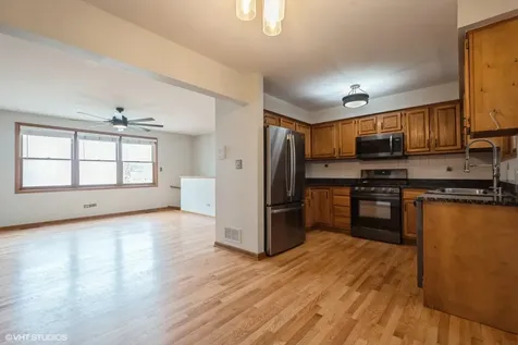 7411 North Claremont Avenue Chicago IL 60645
