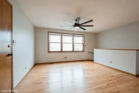 7411 North Claremont Avenue Chicago IL 60645