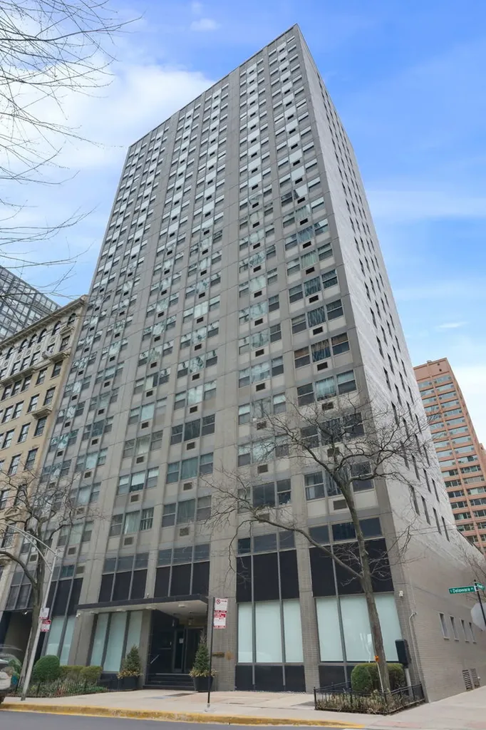 253 East Delaware Place Chicago IL 60611