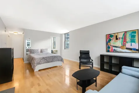 253 East Delaware Place Chicago IL 60611