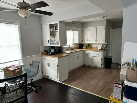 17832 Glen Oak Avenue Lansing IL 60438