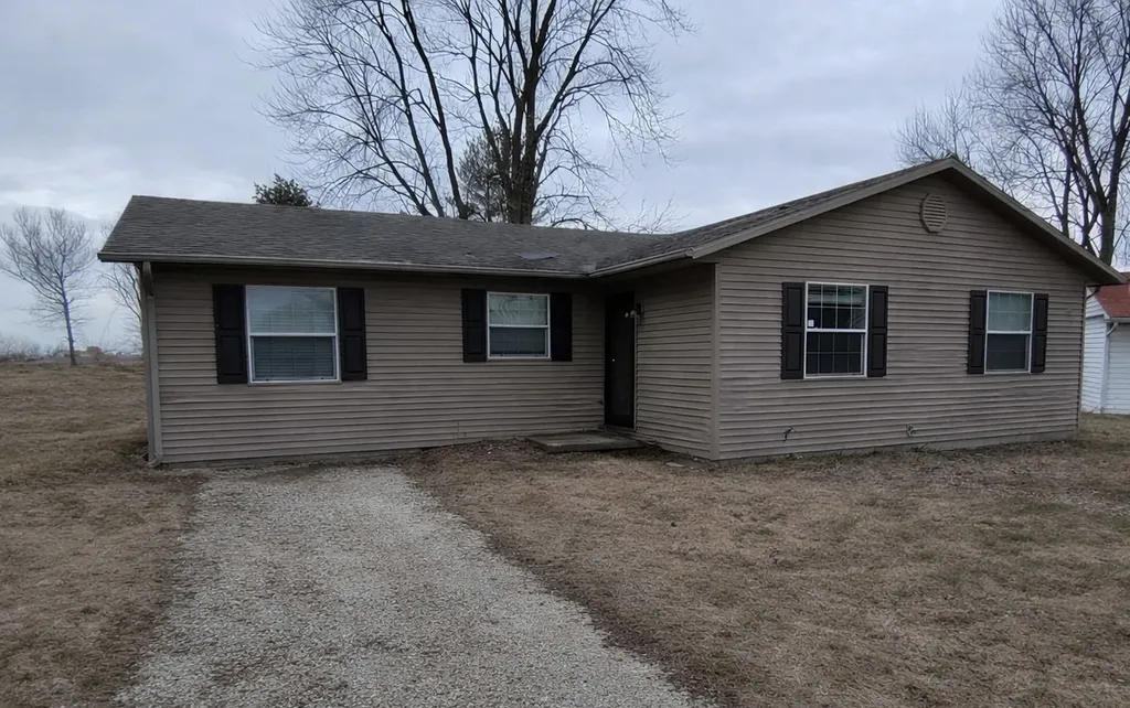 3 Apple Drive Mattoon IL 61938