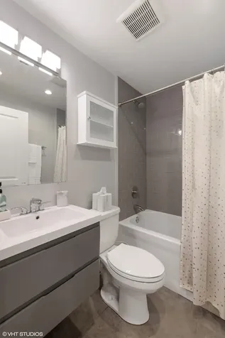 3121 North Monticello Avenue Chicago IL 60618