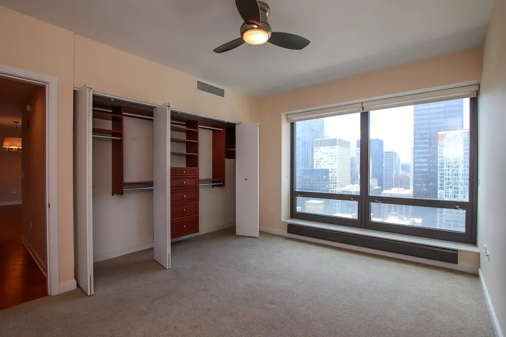 130 North Garland Court Chicago IL 60602