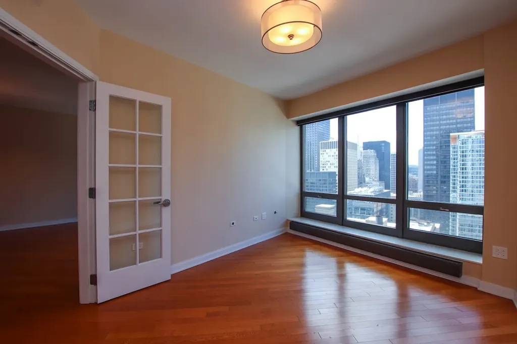 130 North Garland Court Chicago IL 60602