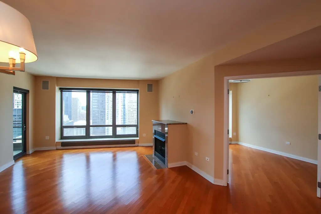 130 North Garland Court Chicago IL 60602