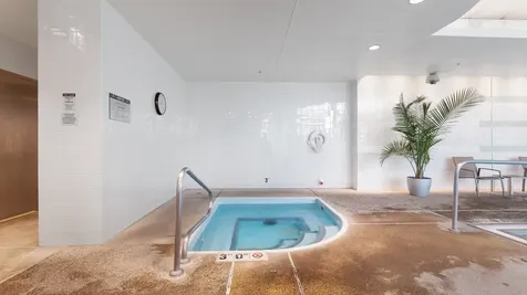 130 North Garland Court Chicago IL 60602