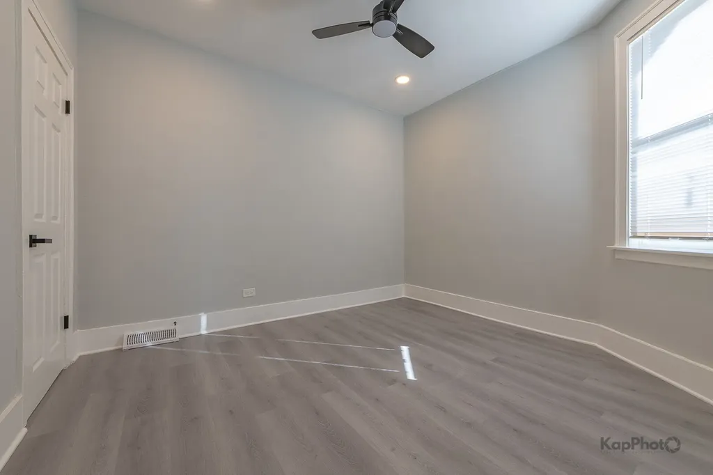 6259 West Peterson Avenue Chicago IL 60646