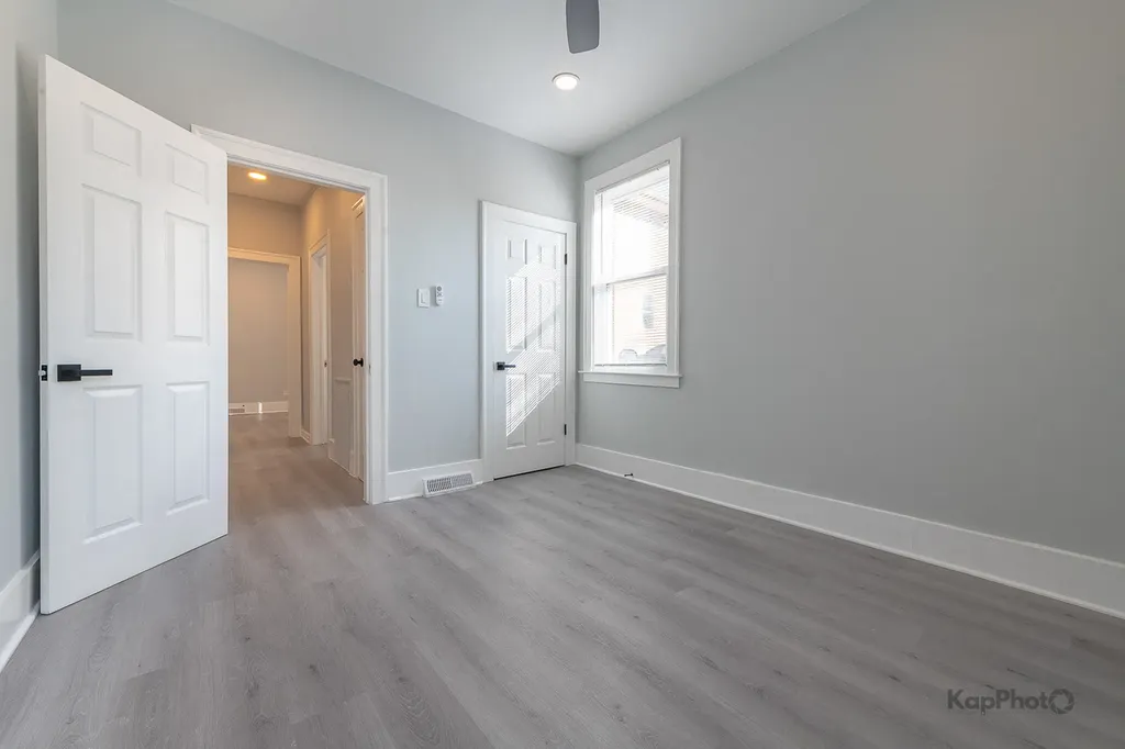6259 West Peterson Avenue Chicago IL 60646