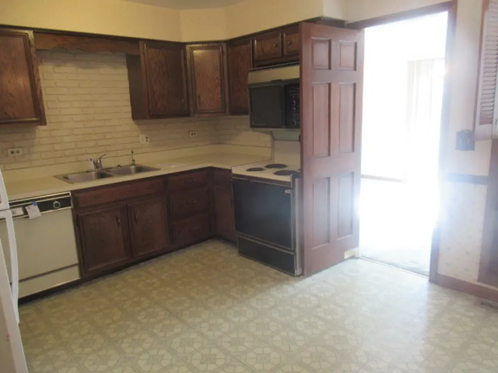 596 Windham Lane Naperville IL 60563