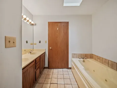 1775 Lakeview Drive Wheeling IL 60090