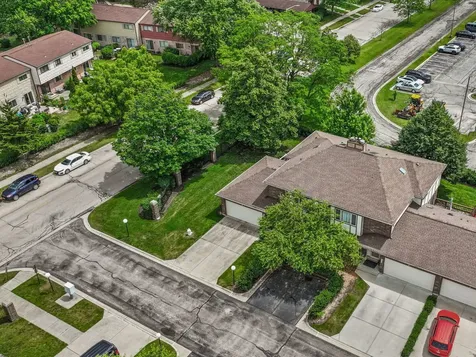 1775 Lakeview Drive Wheeling IL 60090