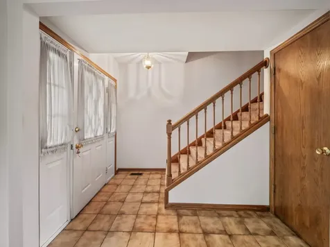 1775 Lakeview Drive Wheeling IL 60090