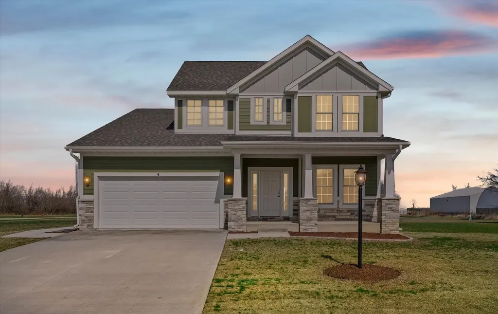 4 Foxtrot Lane Monticello IL 61856