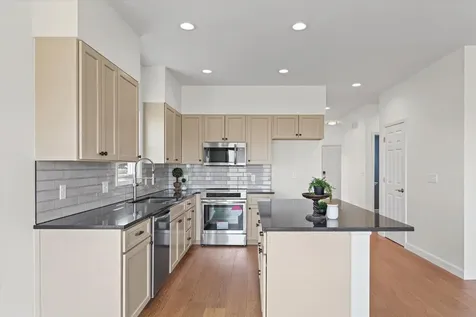 4 Foxtrot Lane Monticello IL 61856