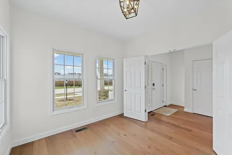 4 Foxtrot Lane Monticello IL 61856