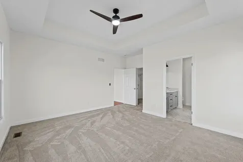 4 Foxtrot Lane Monticello IL 61856