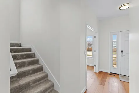 4 Foxtrot Lane Monticello IL 61856