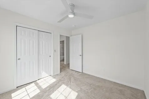 4 Foxtrot Lane Monticello IL 61856