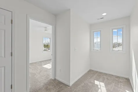 4 Foxtrot Lane Monticello IL 61856