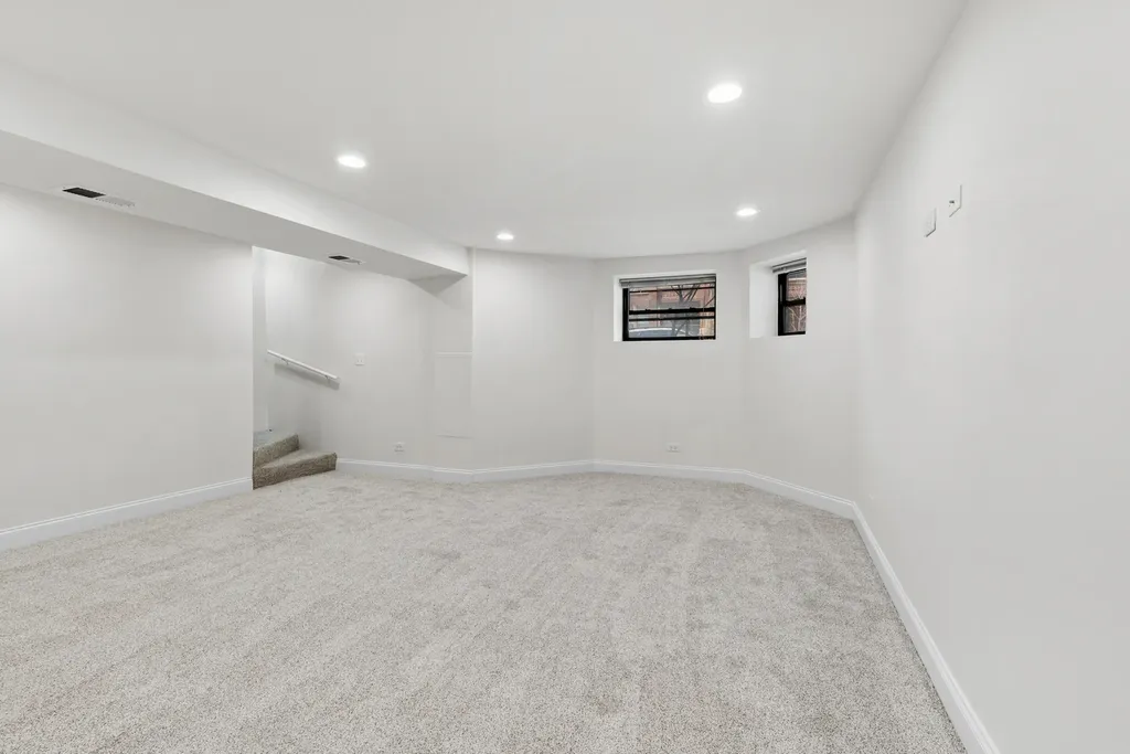 6209 South University Avenue Chicago IL 60637