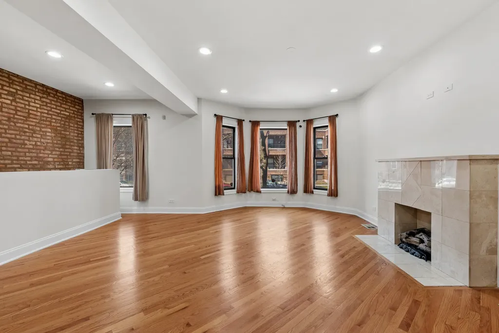 6209 South University Avenue Chicago IL 60637
