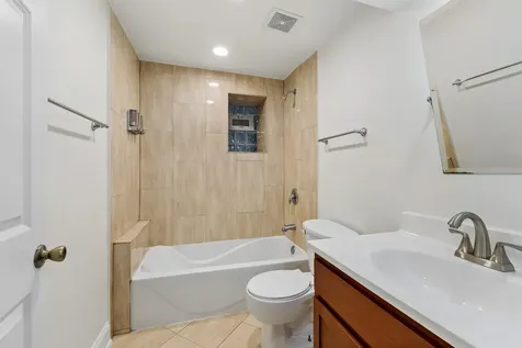 6209 South University Avenue Chicago IL 60637