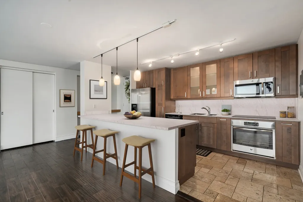910 North Lake Shore Drive Chicago IL 60611