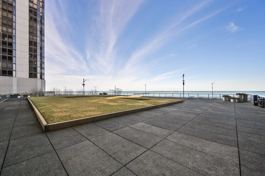 910 North Lake Shore Drive Chicago IL 60611