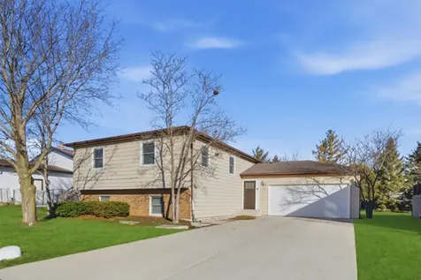 766 Michigan Avenue South Elgin IL 60177