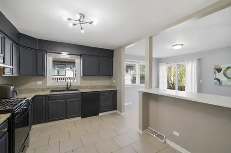 766 Michigan Avenue South Elgin IL 60177