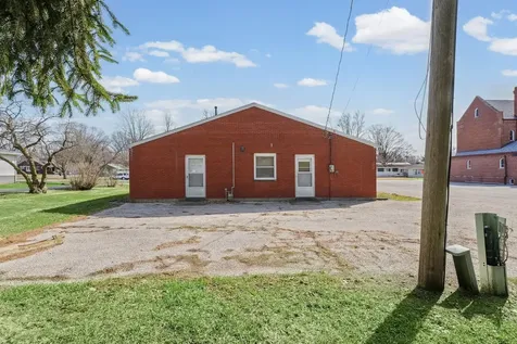 332 South Macon Street Bement IL 61813