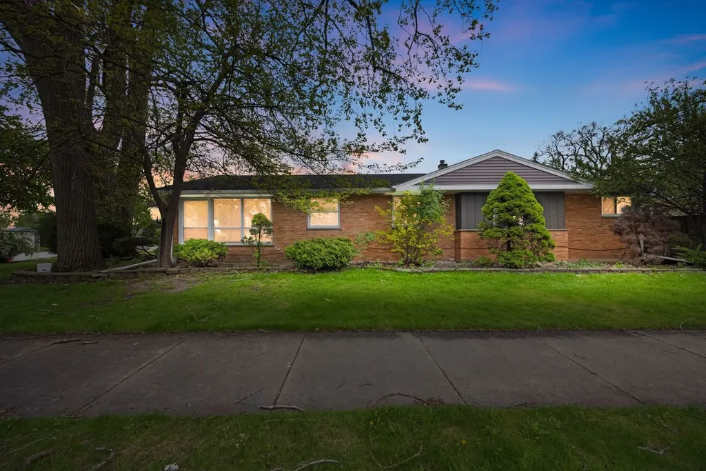 9200 Kedvale Avenue Skokie IL 60076