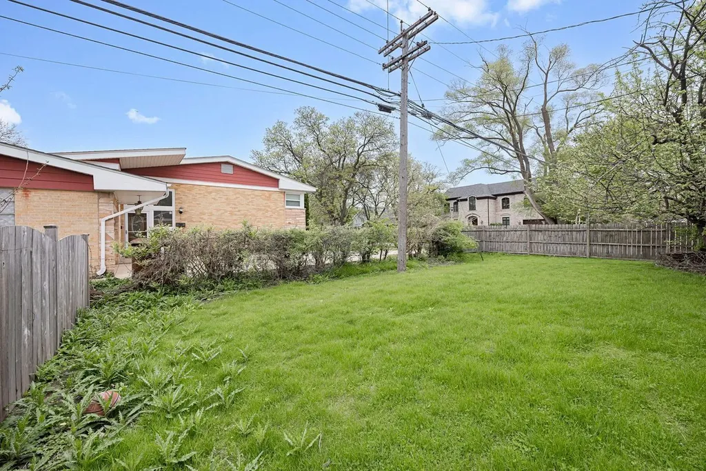 9200 Kedvale Avenue Skokie IL 60076