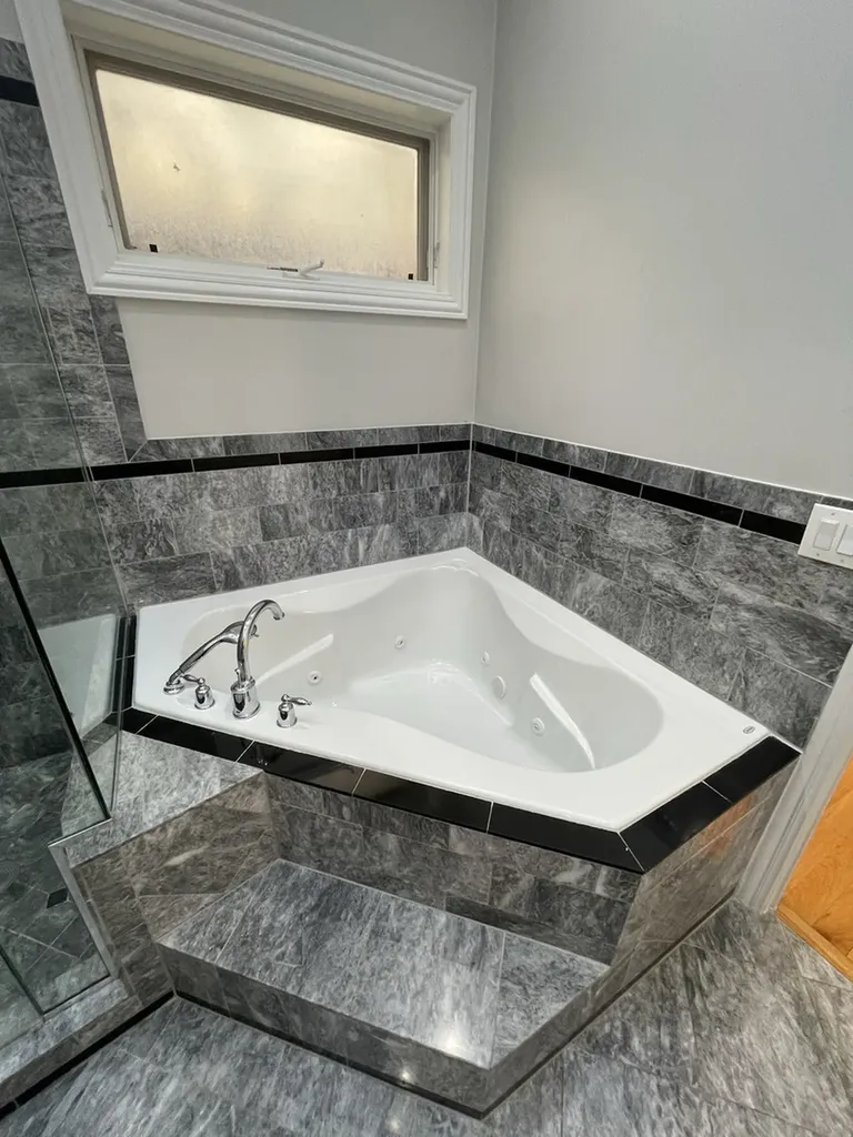1532 North Campbell Avenue Chicago IL 60622