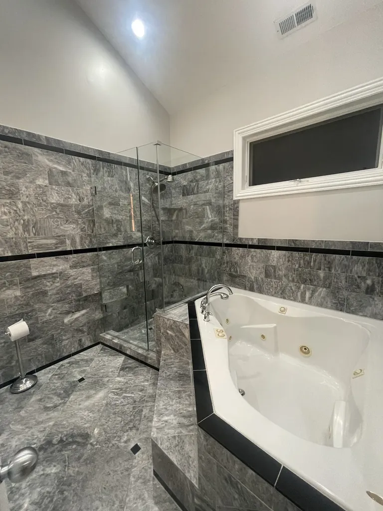 1532 North Campbell Avenue Chicago IL 60622