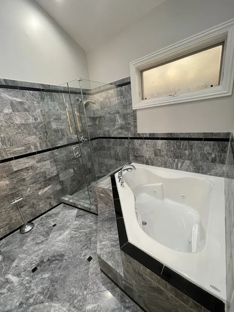 1532 North Campbell Avenue Chicago IL 60622