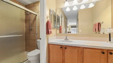 628 King Court East Dundee IL 60118